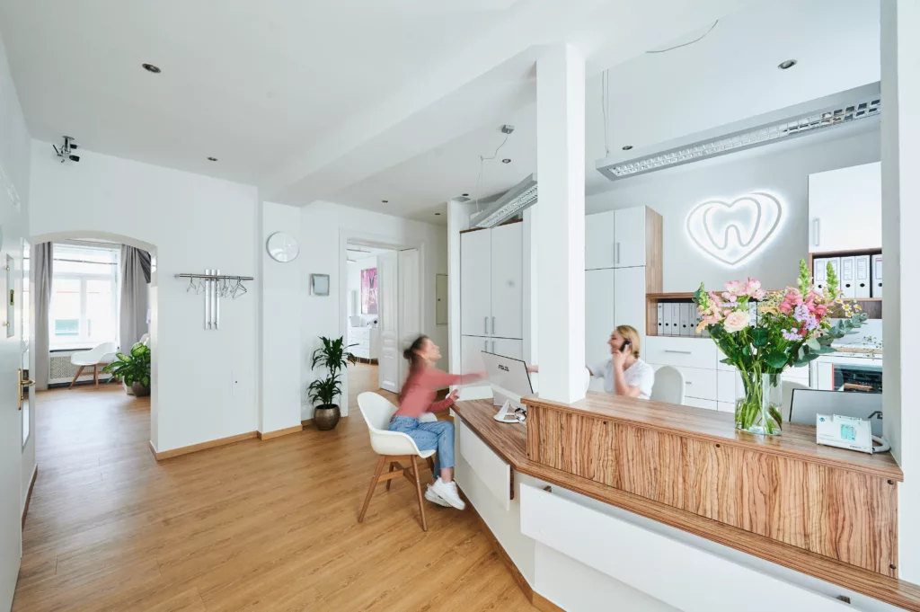 Dr. med. dent. Verena Schager, Msc - Zahn14 - zahn14.at - Zahnarzt Wien 14 - Zahnarzt Penzing - Schager Dr. med. dent. Verena Schager, Msc - Zahn14 - zahn14.at - Zahnarzt Wien 14 - Zahnarzt Penzing - Schager